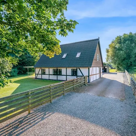 Dejligt Landhus Med 2 Vaerelser